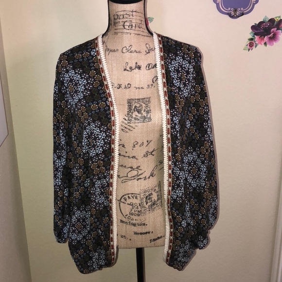 Umgee Embroidered Floral Geometric Cardigan Wrap in Multiple Colors Size S/M - Picture 2 of 7